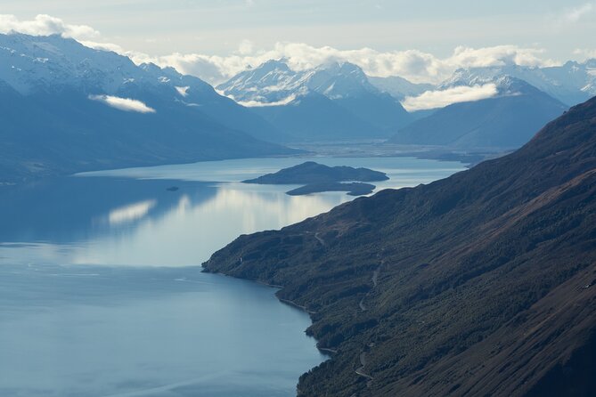 20 minute Queenstown Scenic Flight - Arrowtown and the gold-rush past
