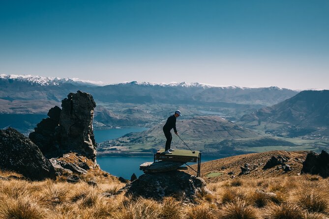 Altitude Golf by Helicopter from Queenstown - Who will enjoy this most