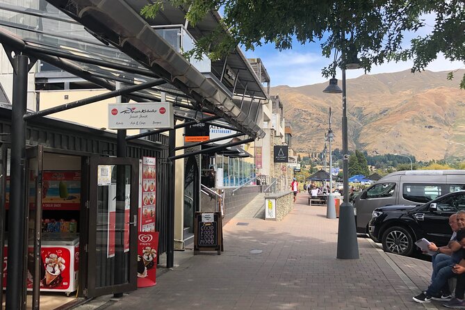 Arrowtown and Wanaka Highlights Tour from Queenstown - The value of $129.70 per person