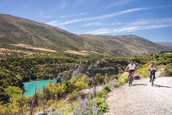 Arrowtown to Gibbston – Iconic Arrow River Bridges Bike Ride - What the four-hour schedule really includes