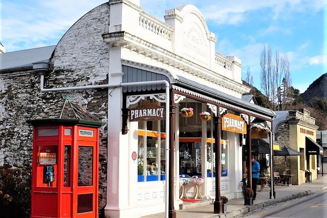 Arrowtown Wanaka Private Day Tour from Queenstown - The Crown Range road supplies the big mountain views