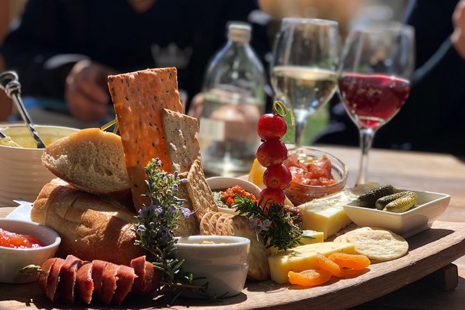 Bike & Wine Tour: Arrowtown to Valley of the Vines - Timing, weather, and useful planning tips