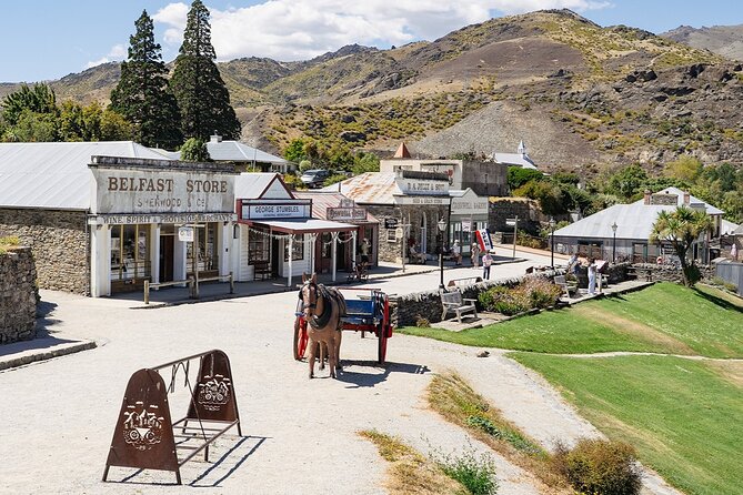 Boutique Wine Tour - visit Central Otago, 4 Wineries & Lunch - Old Cromwell: a short break from the tasting rooms