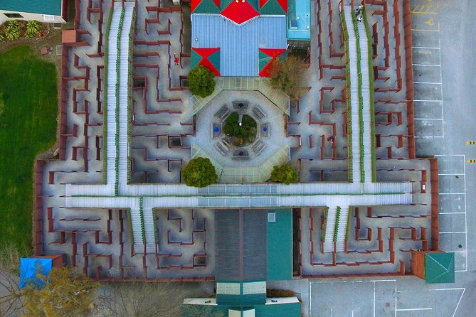 COMBO Admission: Puzzling World, Wanaka - Taking on the 3-D Great Maze
