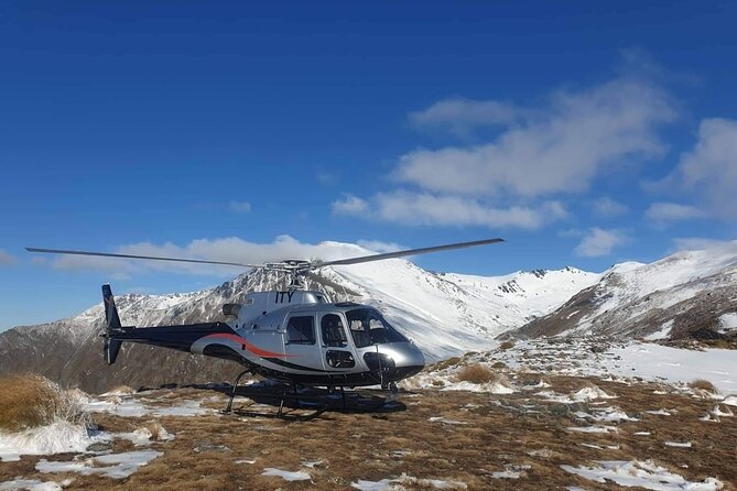 Discover Doubtful Sound // Helicopter Scenic Flight from Te Anau - The possible landing in an isolated place