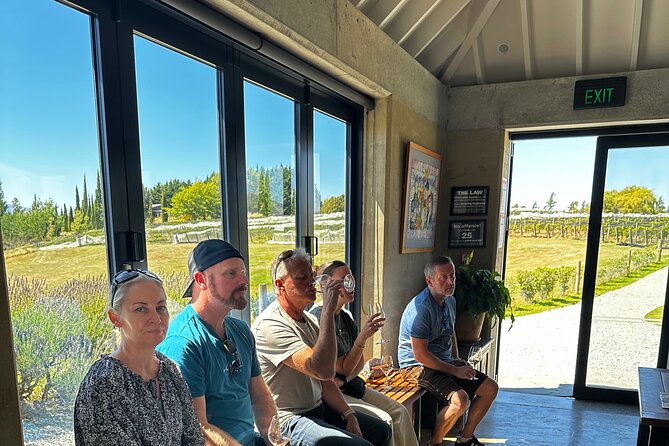 'Express' Wine Tour & Māori Culture Wānaka - What the wine tasting is really like