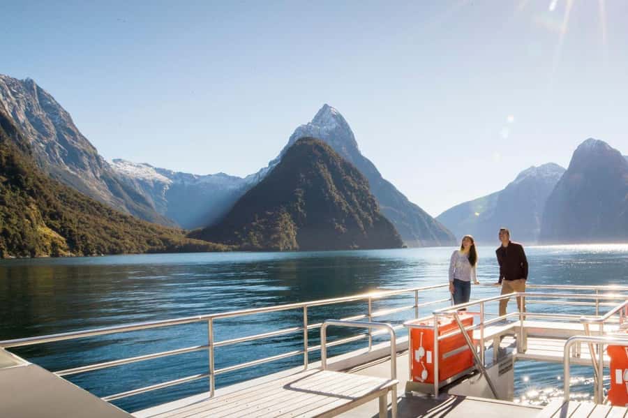 From Queenstown: Milford Sound Flight and Cruise with Lunch - Queenstown pickup and the preflight briefing