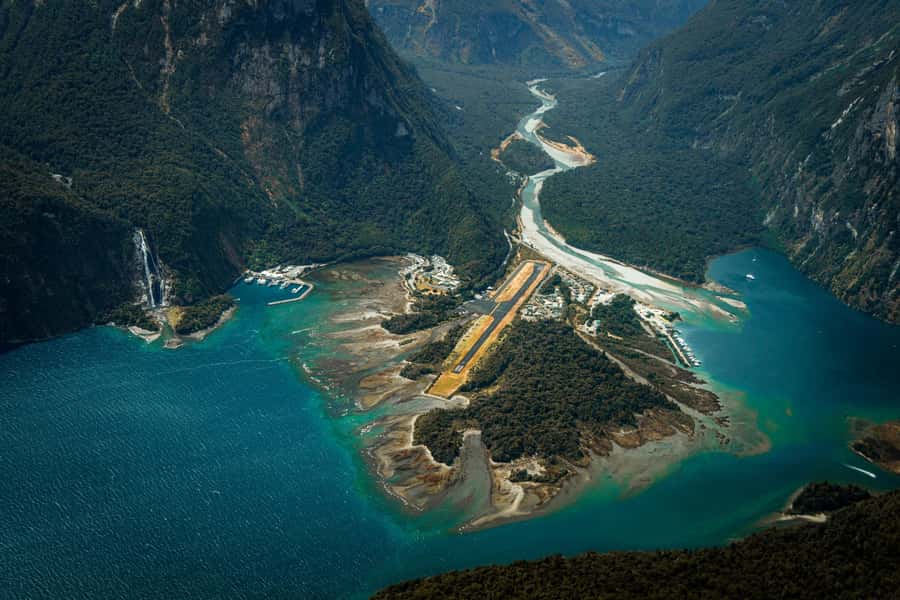 From Queenstown: Milford Sound Flight and Nature Cruise - Why flying changes the Milford Sound day