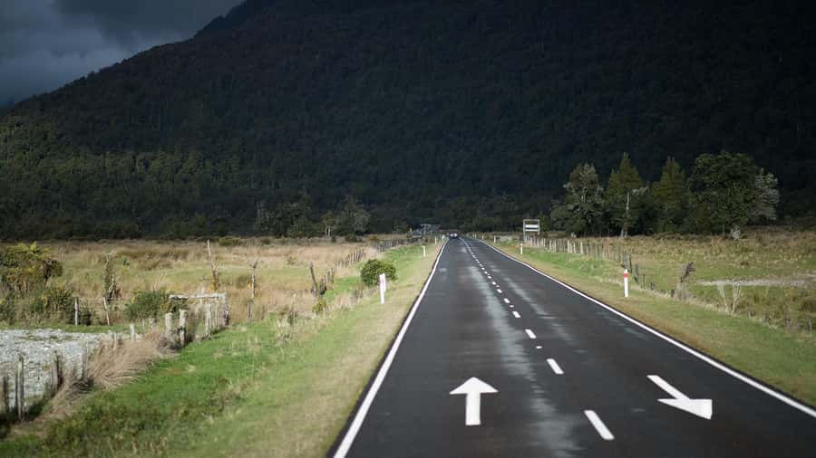 From Queenstown: Scenic One-Way Tour to Franz Josef - Why this road trip makes sense