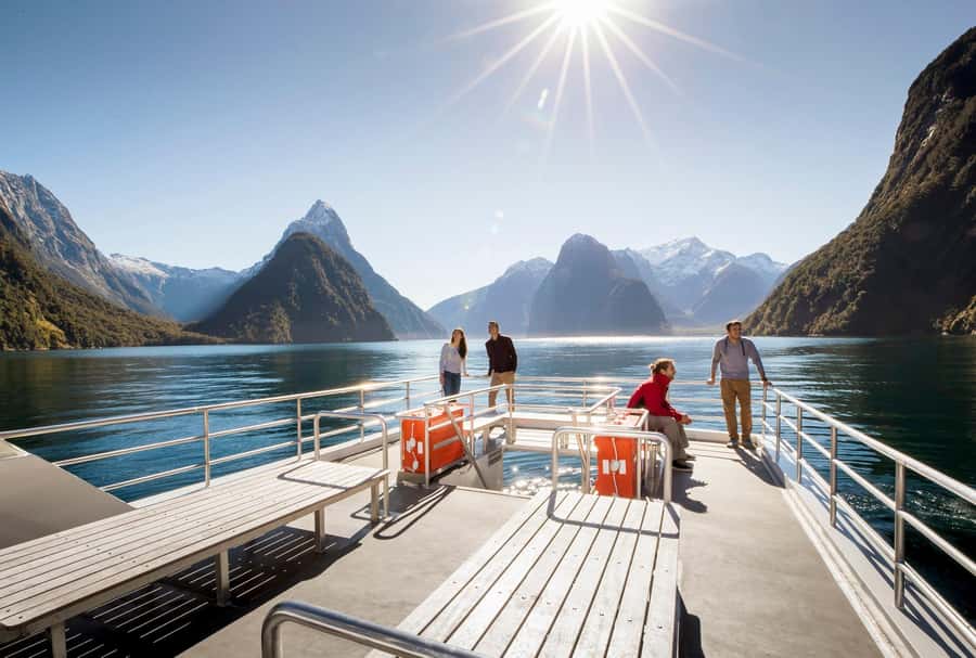 From Te Anau: Milford Sound Premium Bus Tour and Cruise - Comfort, pace, and the return to Te Anau