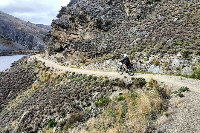 From Wanaka Bike the Lake Dunstan Trail with Shuttle Return - What the $124.11 price covers
