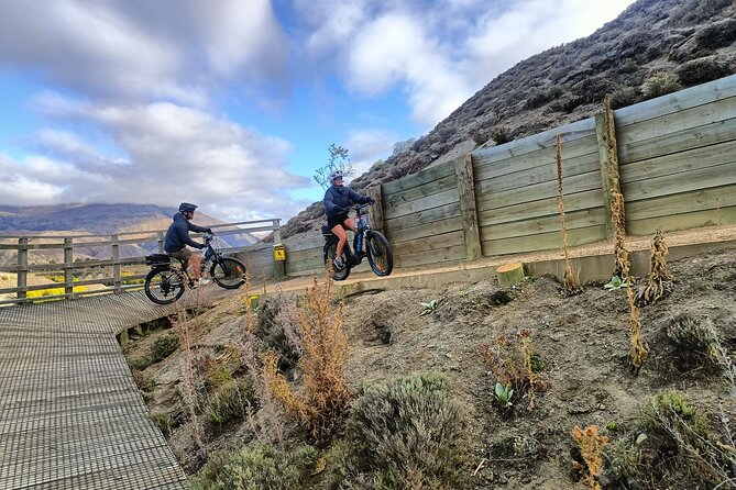 From Wanaka Bike the Lake Dunstan Trail with Shuttle Return - Getting set up in Cromwell