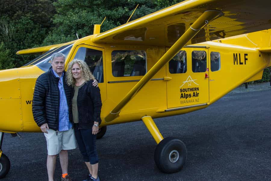 From Wanaka: Milford Sound Flight with Landing & Glaciers - How the small group affects comfort