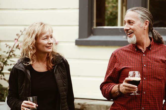 Gibbston Valley Wines - Winery Tour - Small groups make the 45 minutes count