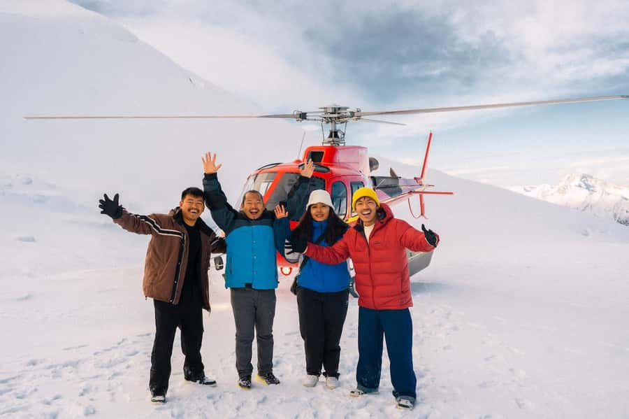 Glenorchy: 25-30 Minute Snow Landing Helicopter Experience - From 35 Mull Street into Glenorchy’s mountain country