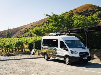 Gourmet Food and Wine Tour with Lunch and Wine Tastings