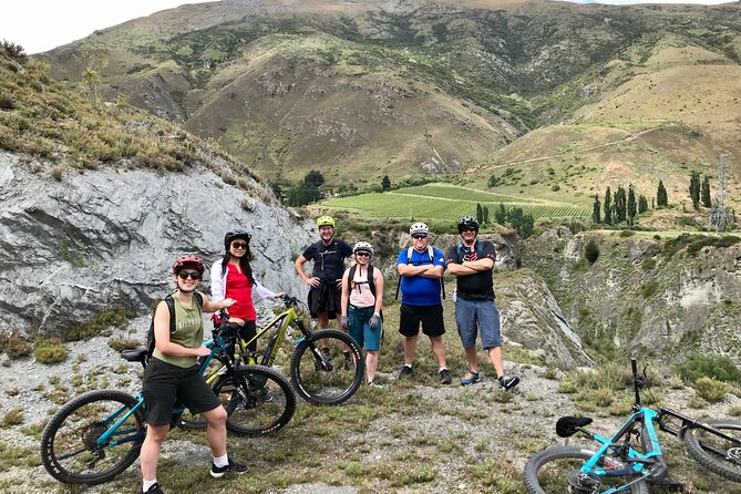 Guided eBike Wine Tour Ride to the Vines - Gibbston wineries and Central Otago tastings