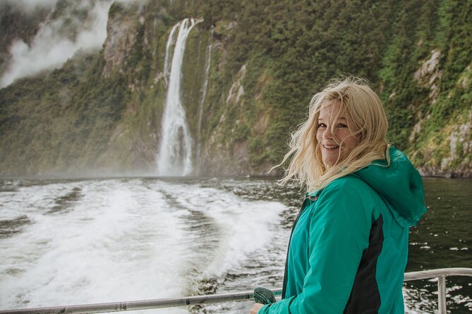 Guided Private Milford Sound Day Tour from Te Anau(Cruise Included) - The two-hour Cruise Milford outing