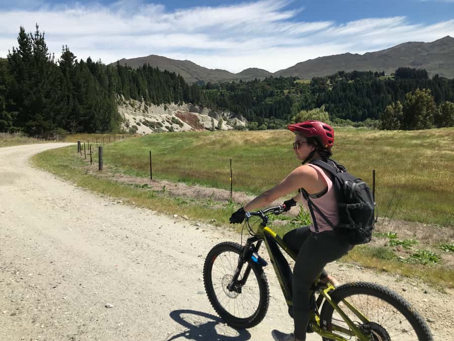 Guided Scenic E-bike Tour - Ride to the Lake - Reaching the lakefront for the big views