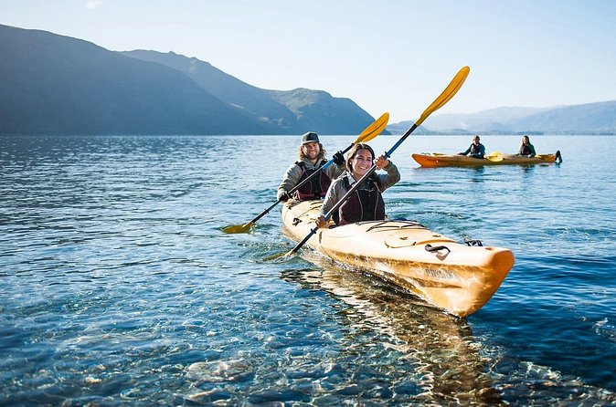 Half-Day Kayak Tour on Lake Wanaka - Tea, coffee, and brownies on the water