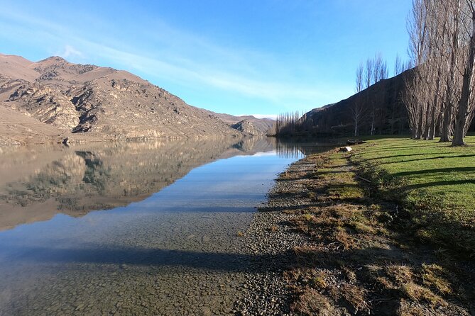 Lake Dunstan Cycleway with E-Bike hire and Shuttle service - What to pack for three hours outside