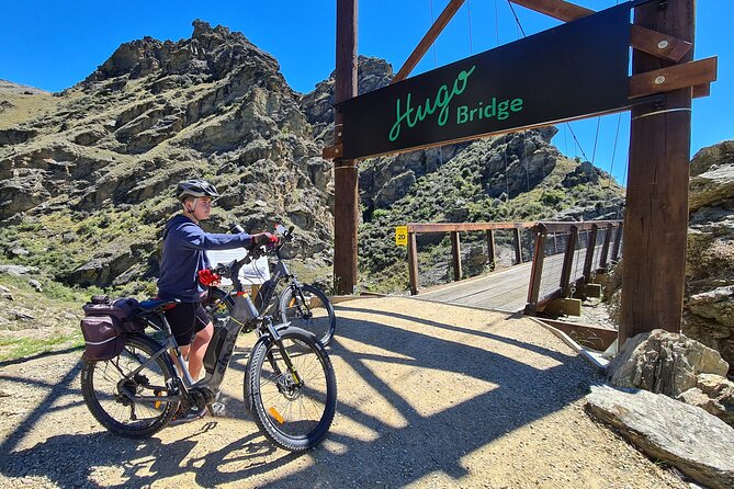 Lake Dunstan E Bike Trail Activity - Cromwell Heritage Precinct starts the ride