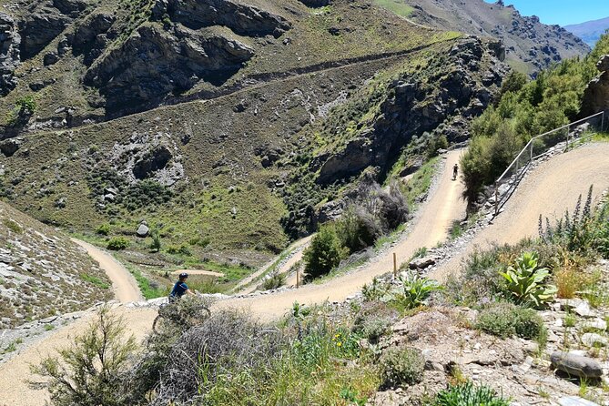 Lake Dunstan E Bike Trail Activity - Carrick Winery offers the first natural pause