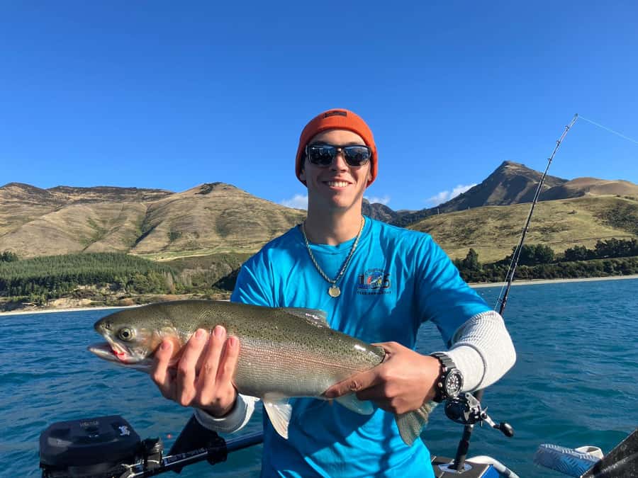 Lake Wakatipu: 3 Hour Fishing Adventure by Boat - Fishing Lake Wakatipu from a six-person boat