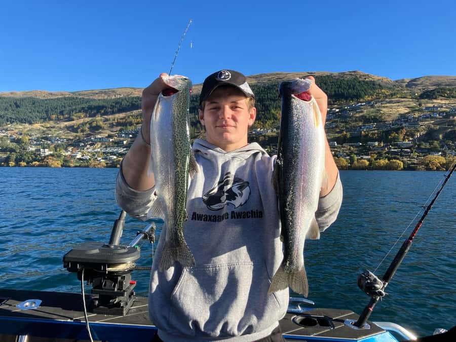 Lake Wakatipu: 3 Hour Fishing Adventure by Boat - Why the electric motor matters