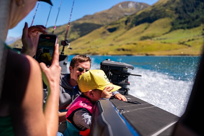 Lake Wakatipu Queenstown: 3 Hour Fishing Adventure by Boat - The electric motor makes a real difference