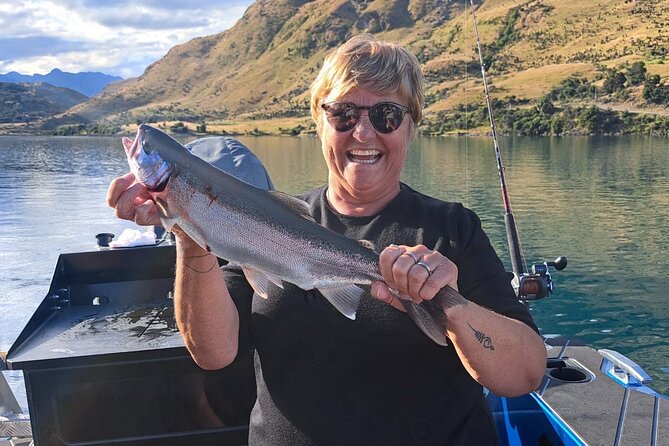 Lake Wakatipu Queenstown: 3 Hour Fishing Adventure by Boat - Choosing morning, afternoon, or evening