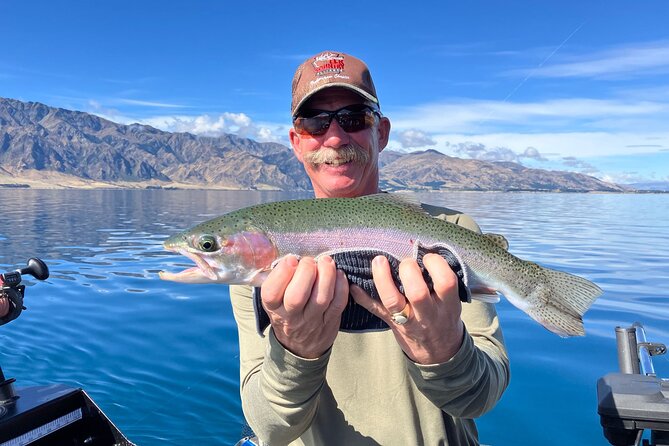 Lake Wakatipu Queenstown: 6 hour Fishing Adventure by Boat - Key points at a glance