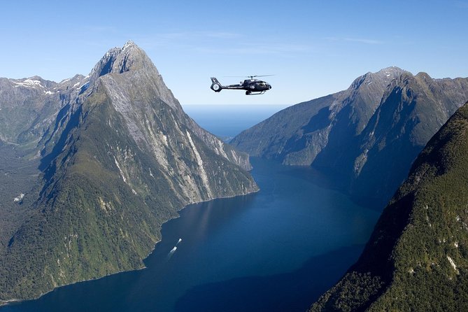 Milford and Fiordland Highlights Tour by Helicopter from Queenstown - Key points before you book
