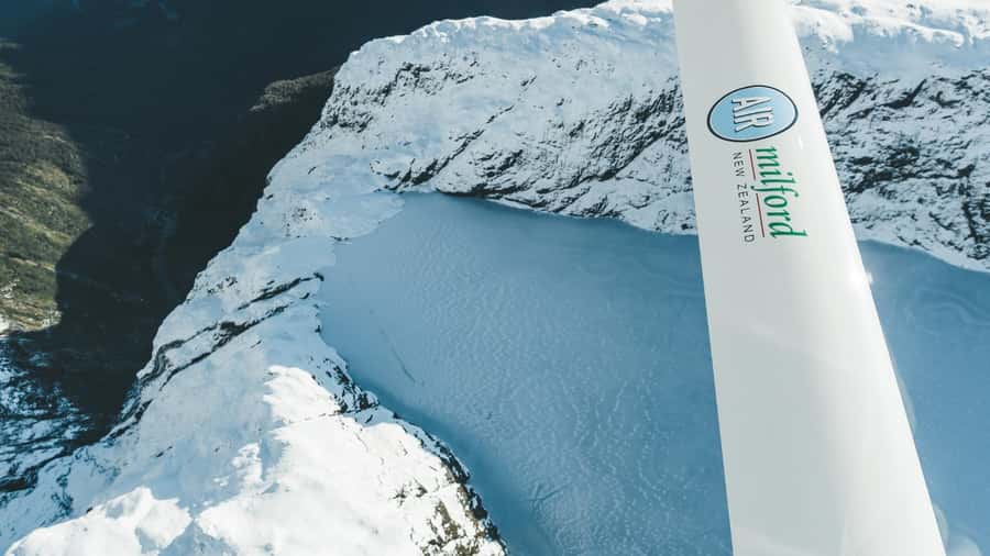 Milford Sound & Big 5 Glaciers Scenic Flight from Queenstown - Key points at a glance
