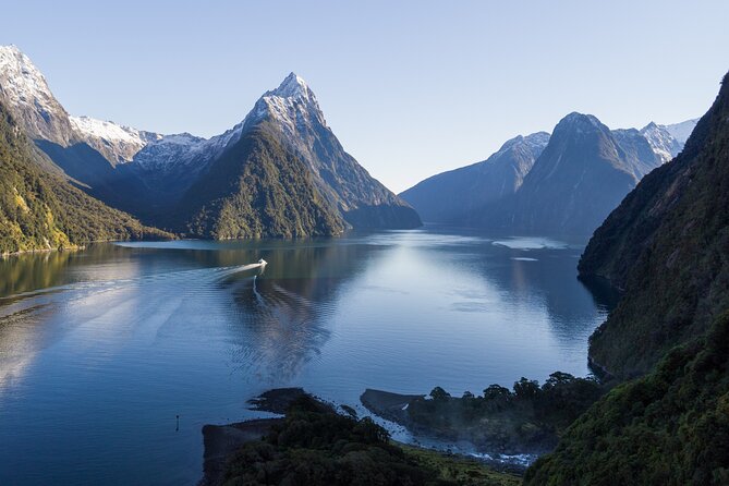 Milford Sound Cruise - RealNZ - Boat comfort, food, and space aboard