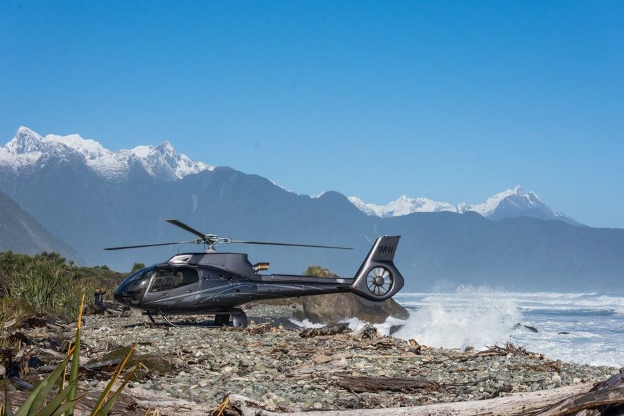 Milford Sound Extended Helicopter Flight & 3 Landings - The final glacier or alpine landing