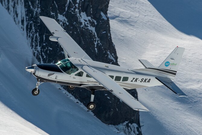 Milford Sound Flight and Cruise ex Queenstown (incl Lunch) - Why flying makes Milford Sound easier