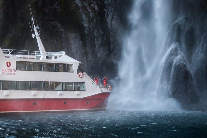 Milford Sound Flight and Cruise ex Queenstown (incl Lunch) - Lunch on the boat