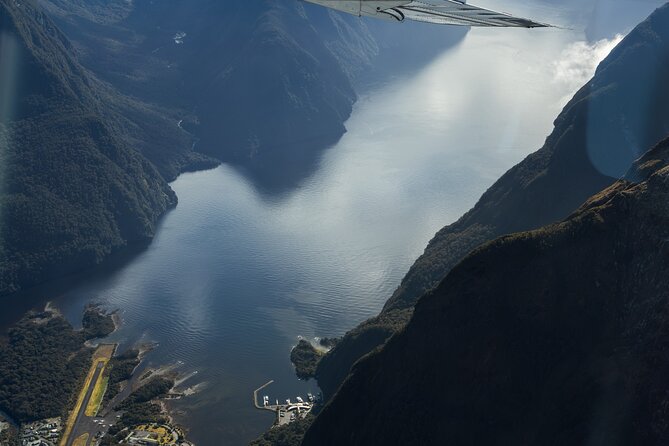 Milford Sound Flight and Cruise ex Queenstown (incl Lunch) - How much value do you get for $518.74?