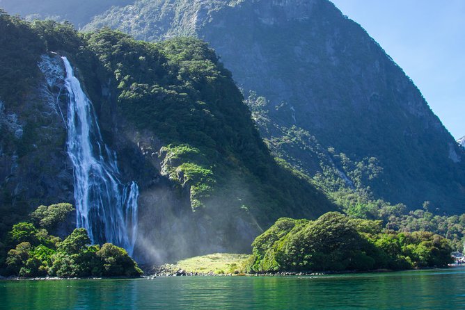 Milford Sound Glacier Flight & Cruise from Wanaka - Who gets the best value from this trip