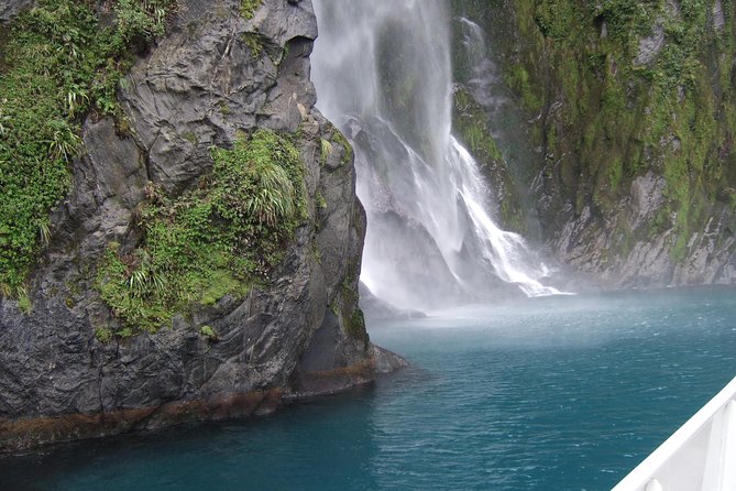 Milford Sound Glacier Flight & Cruise from Wanaka - What to bring and how to plan the day