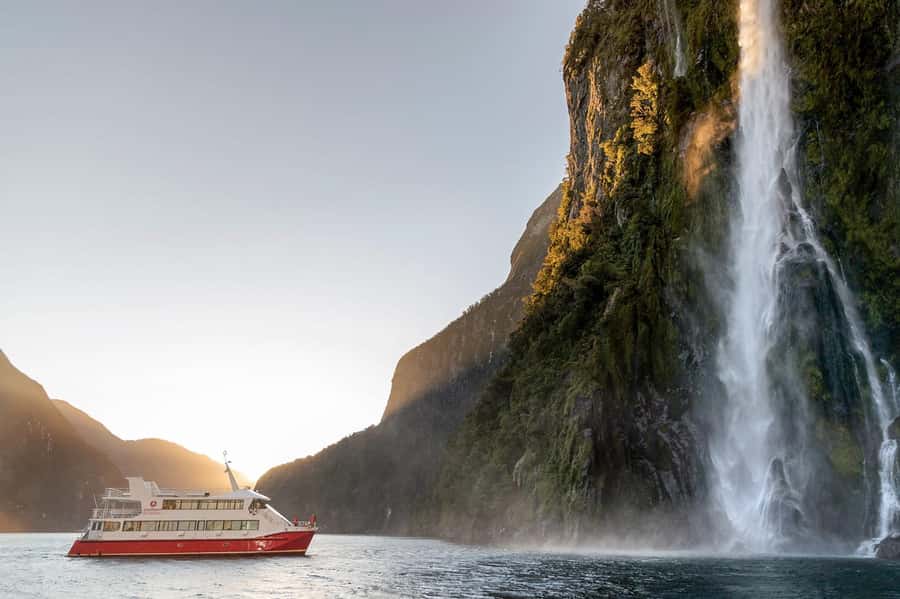 Milford Sound: Nature Cruise - Grand Views & Optional Lunch - Optional lunch and what it adds