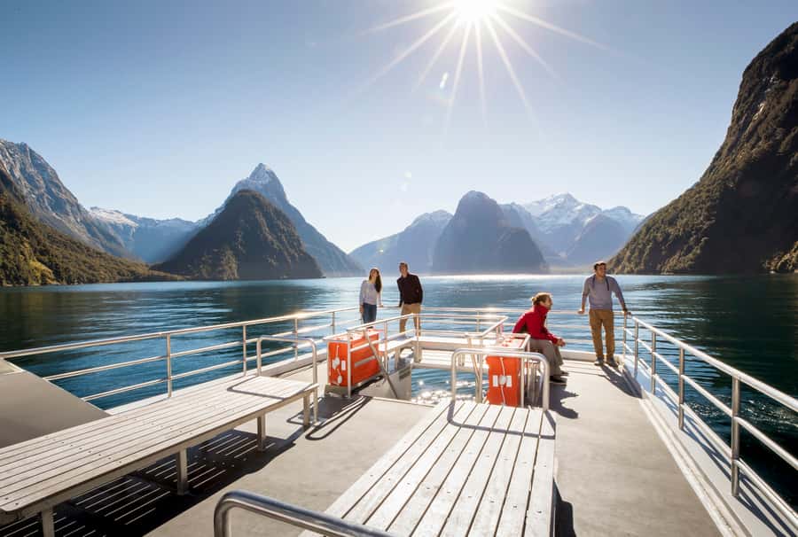 Milford Sound: Nature Cruise - Grand Views & Optional Lunch - Getting to Milford Sound from Queenstown or Te Anau