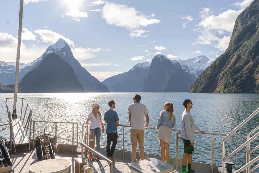 Milford Sound: Overnight Cruise with Water Activities - Who should book this cruise?
