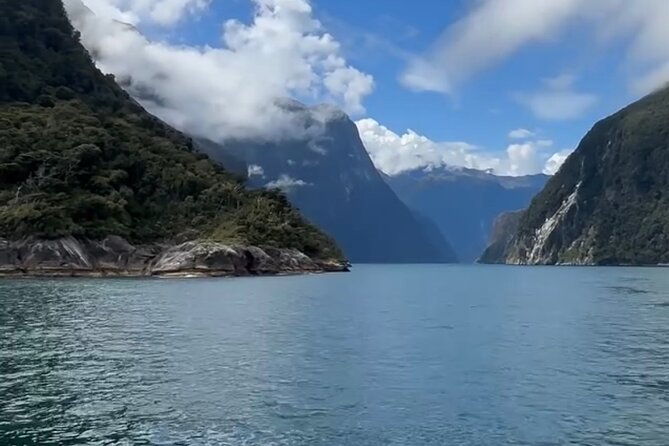 Milford Sound Private Day Trip from Queenstown via Te Anau - Eglinton Valley opens the view