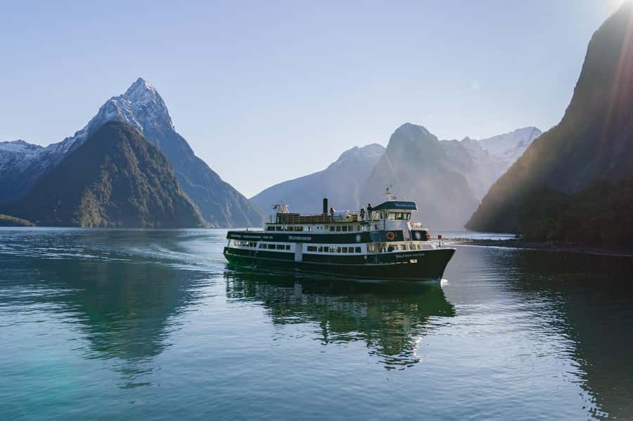 Milford Sound: Wildlife & Nature Cruises - The opening run past cliffs and waterfalls