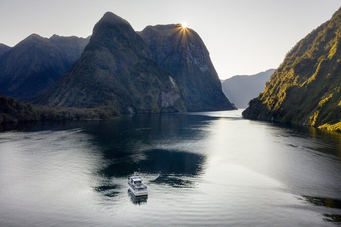 Premium Milford Sound Cruise Including Lunch - A quieter way to see Milford Sound