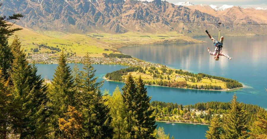 Queenstown: 3-Hour Zipline Adventure with 6-Lines - Local stories between the launches
