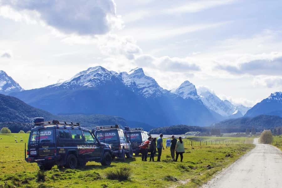 Queenstown: Full-Day 4WD Lord of Rings Tour with Lunch - Skippers Canyon Road and Lighthouse Rock
