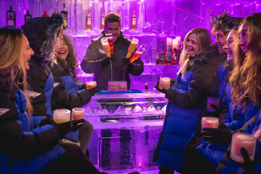 Queenstown: Ice Bar Entry with Warm Winter Gear and Drink - Who will enjoy the Ice Bar most